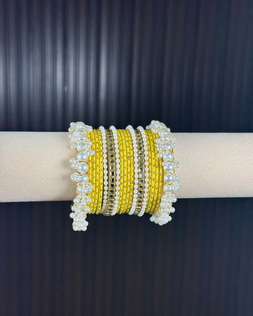 Buttery Yellow Pearl Radiance Metal Bangle Set