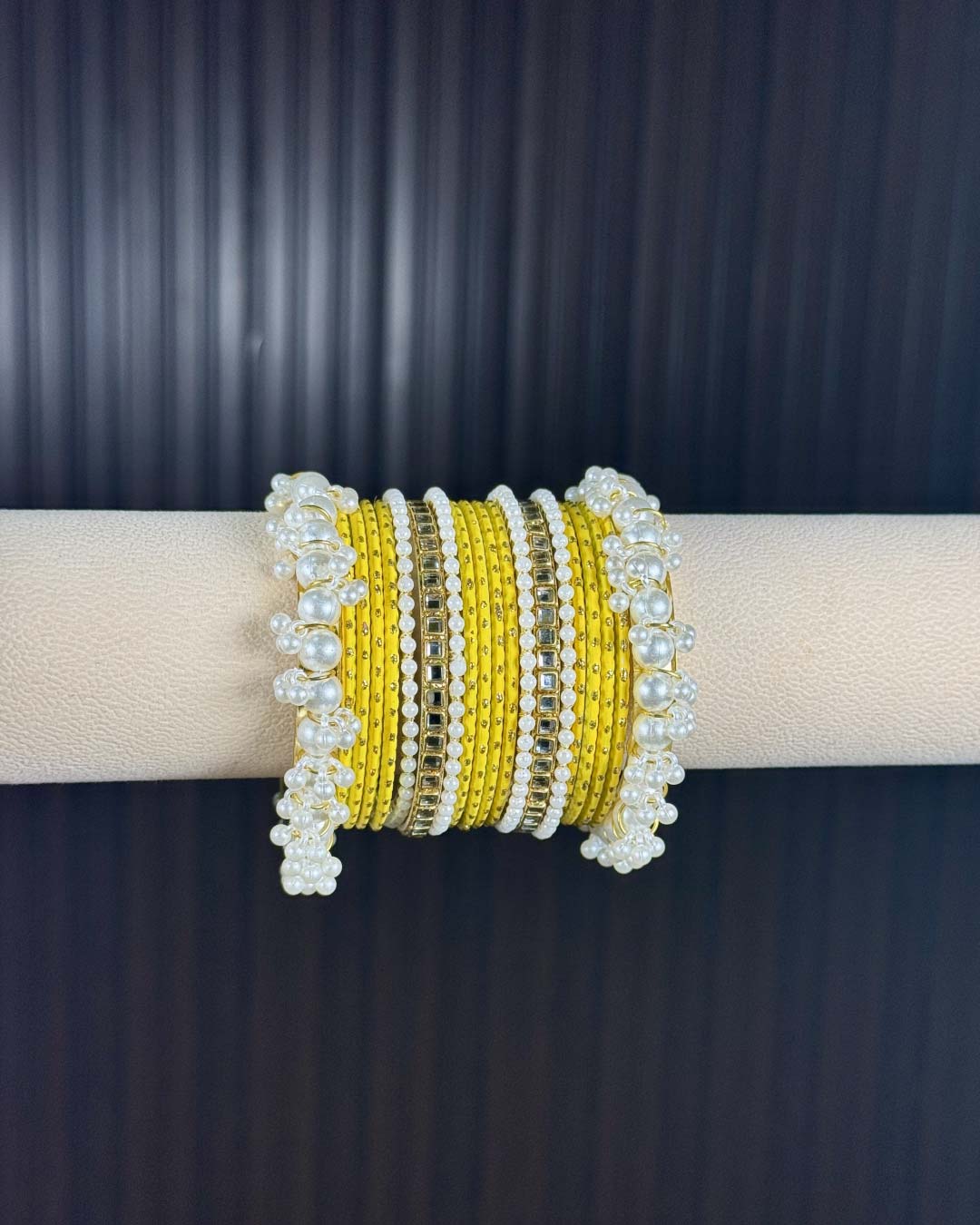 Buttery Yellow Pearl Radiance Metal Bangle Set