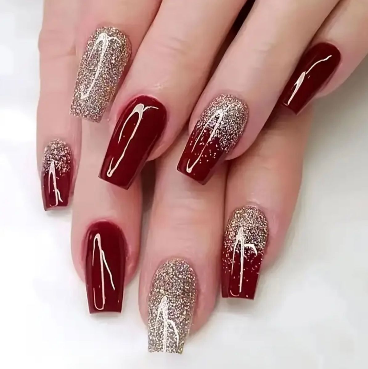 Golden Glitter Burgundy 12pcs Nails Set