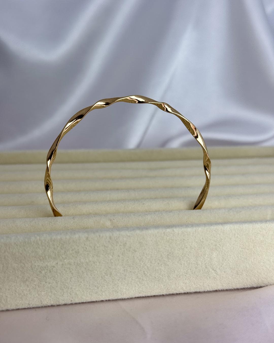 Adjustable Twisted Bangle