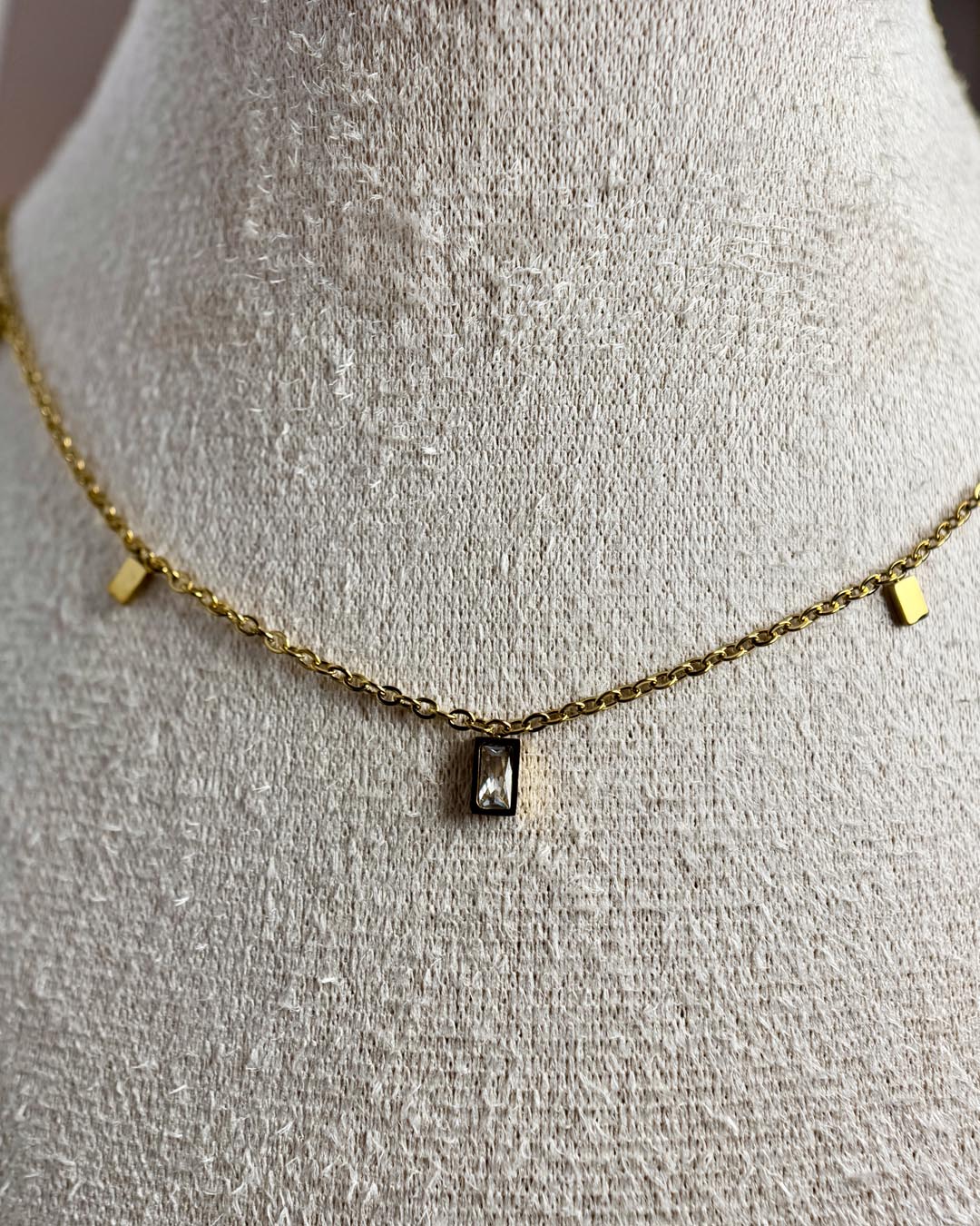 Viral Dangling Chain Necklace