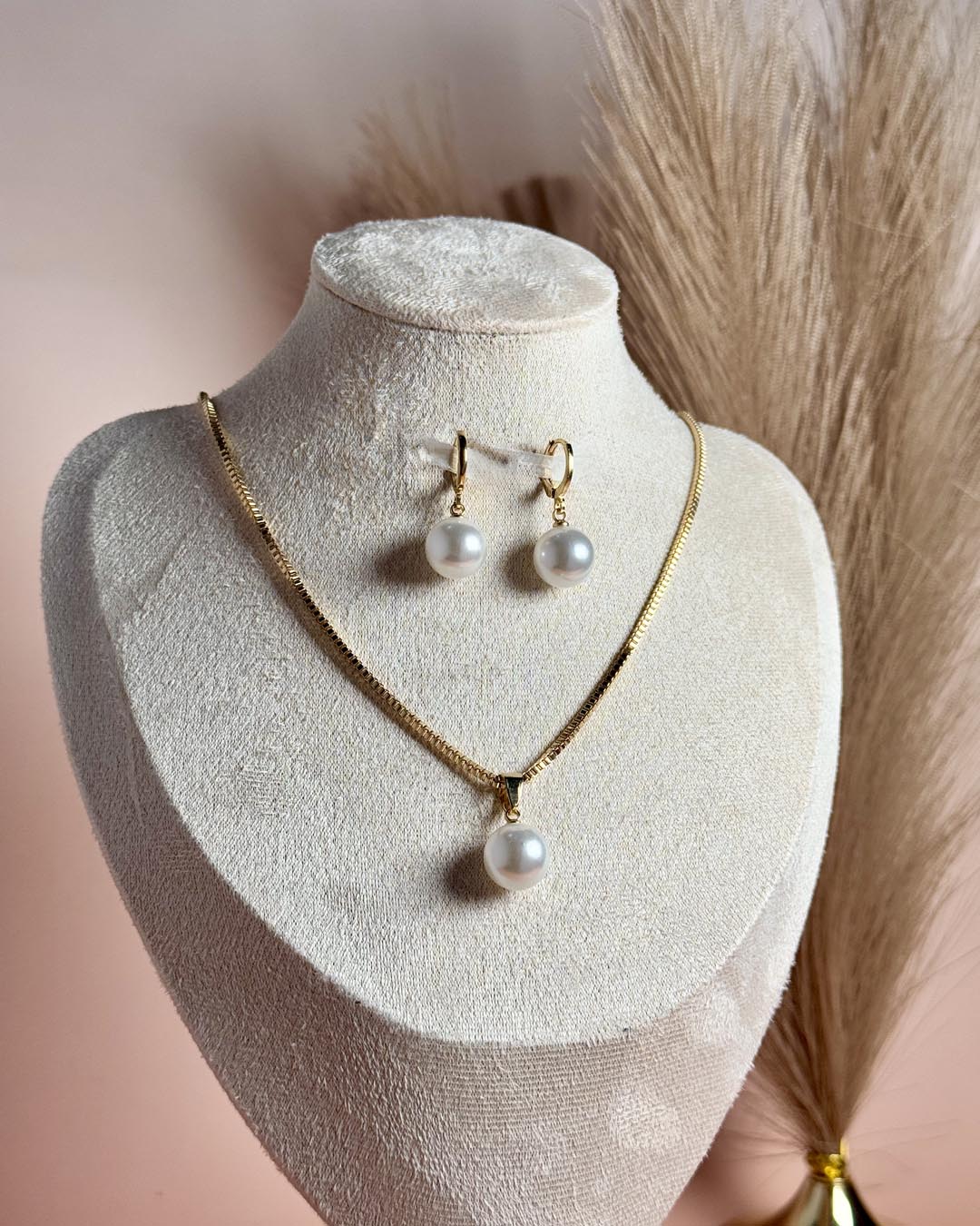 Pearl Pendant Set