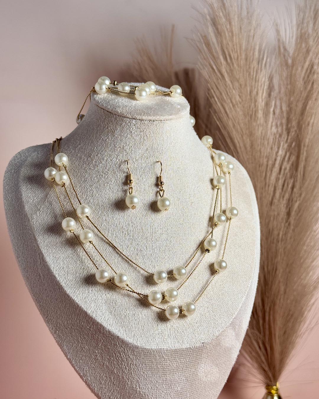 4pc Pearl Necklace Set
