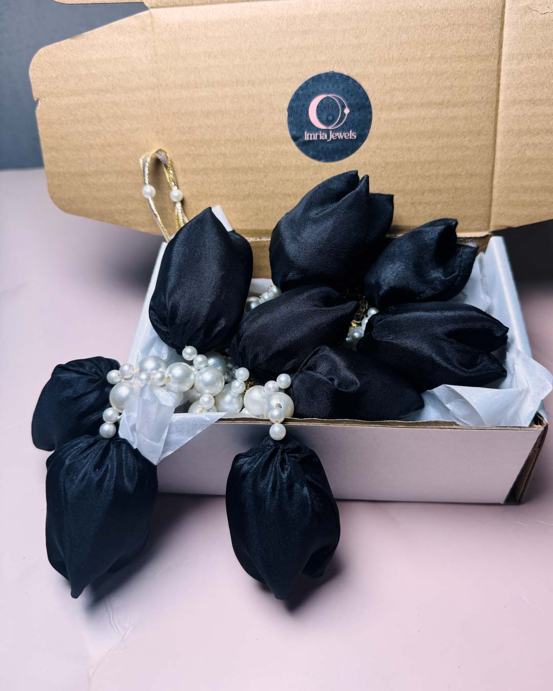 Black Tulip Paranda