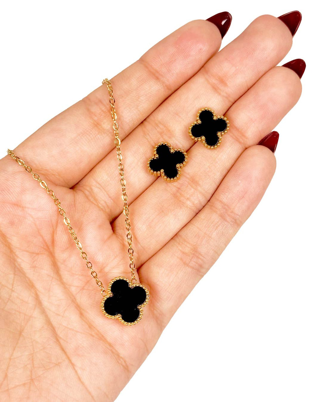 Clover Necklace Set