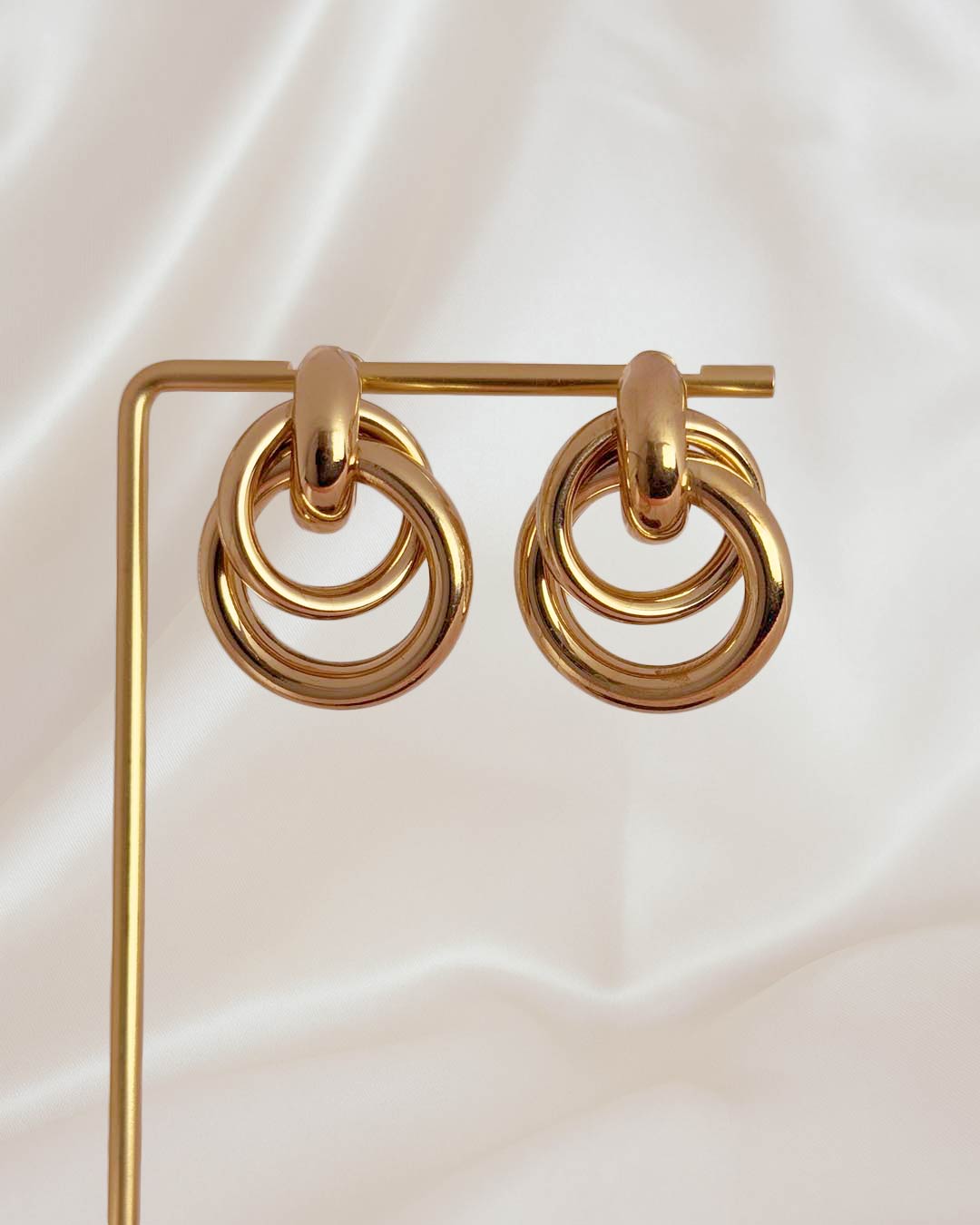 Cross Circle Stud