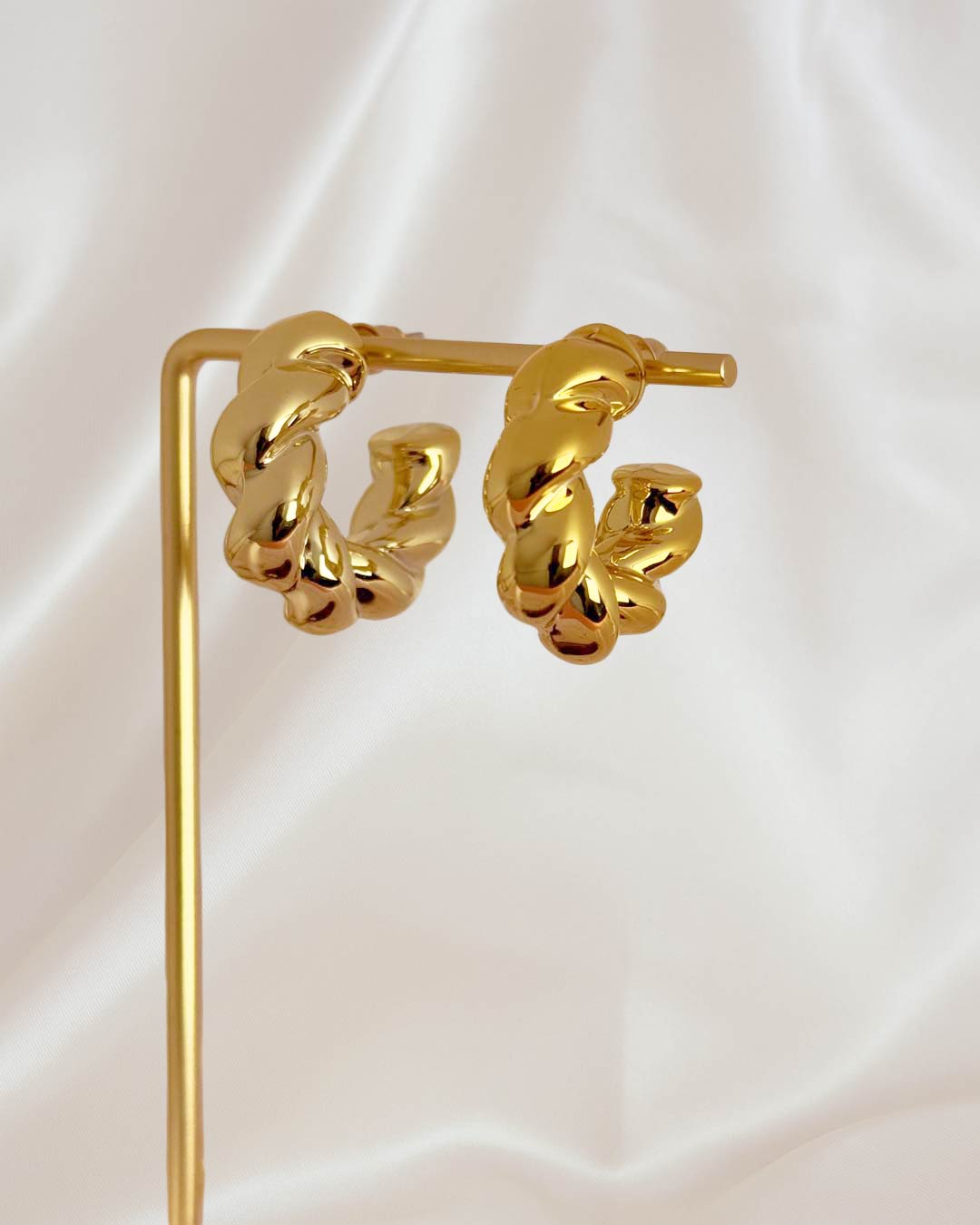 Twisted Hoops