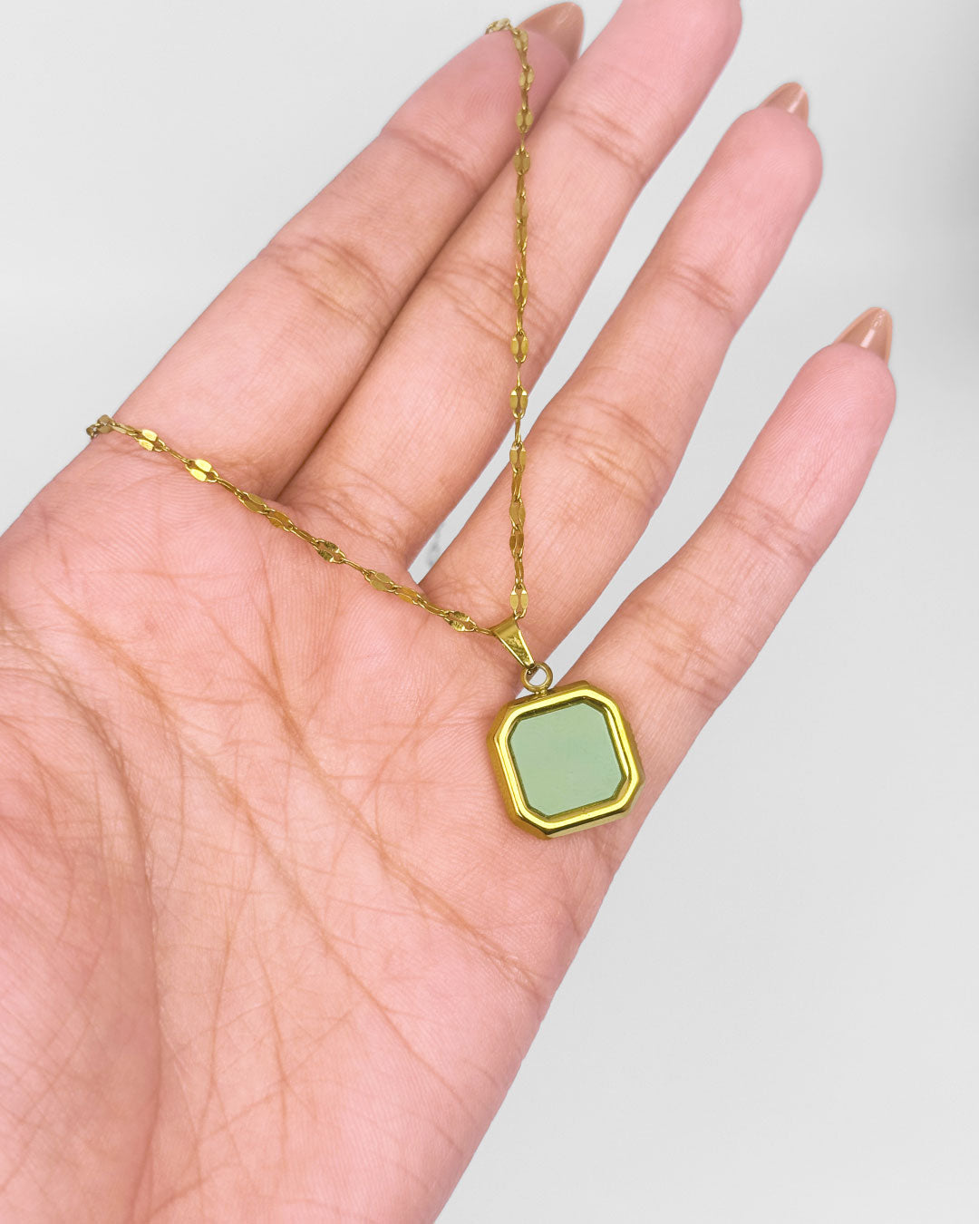 Viral Emerald Necklace