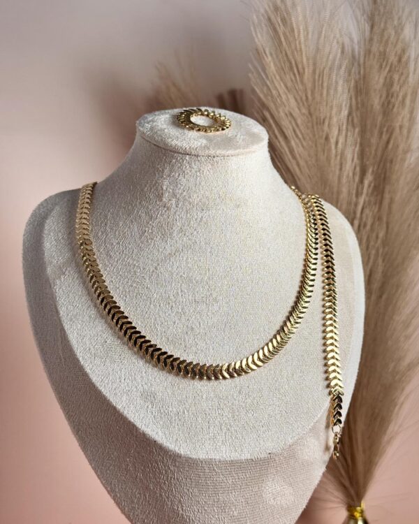 Sleek Gold Set